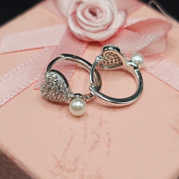 Sterling Silver 925 Rhodium Plated Heart Clear CZ Synthetic Pearl Hoop Earrings - Picture 3 of 12